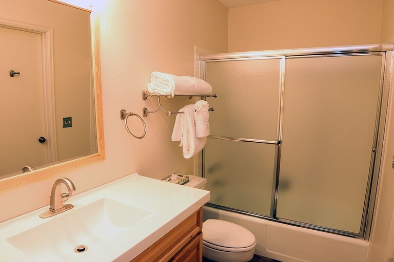 Bathroom 3, Fawn Valley Inn: 277 2 Bedroom Condo, Larimer