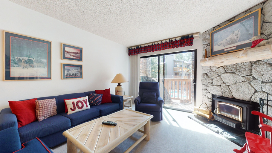 Living room 3, Summit 234 Pet-Friendly, Quaint, Walk to Eagle Lodge by RedAwning, Mono