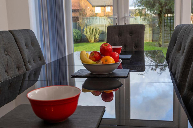 Food & Drinks, 4 Luxurious Executive Villa, Kent