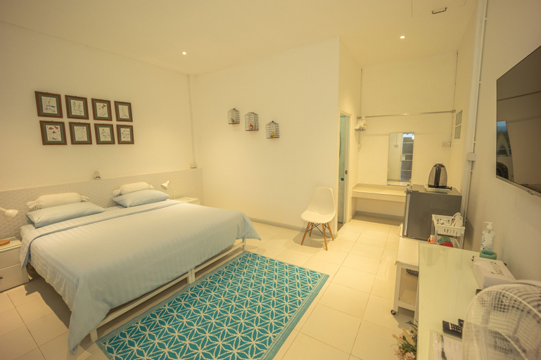 Bedroom 16