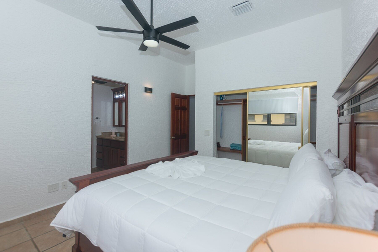 Others 2, Pineapple Villa 442 2 Bedroom Condo by RedAwning, Roatán