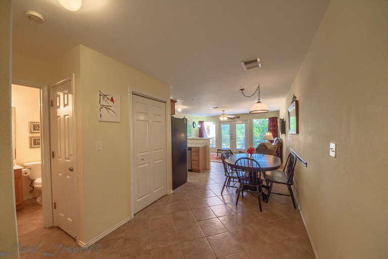 Interior 5, River Vista Ww G302 2 Bedroom Condo by RedAwning, Comal