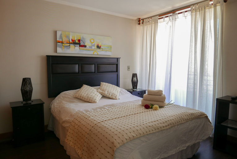 Bedroom, Cordova Savini, Santiago