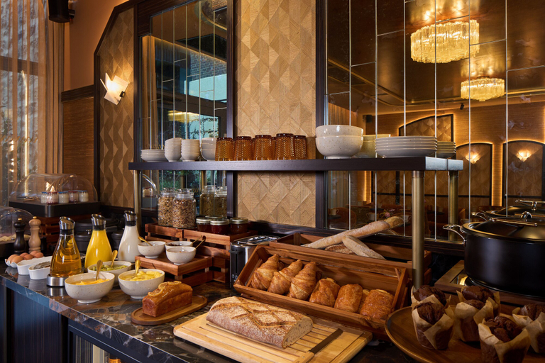 Food & Drinks 5, Maison Cassandre, Paris