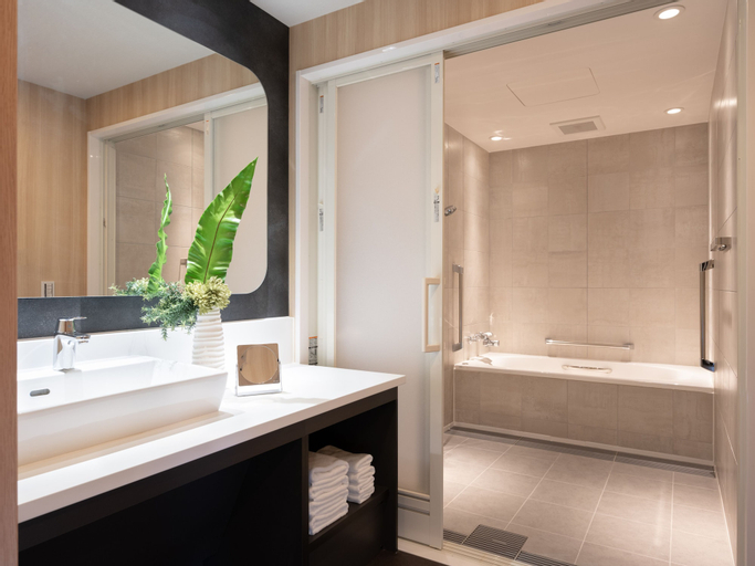 Bathroom 13