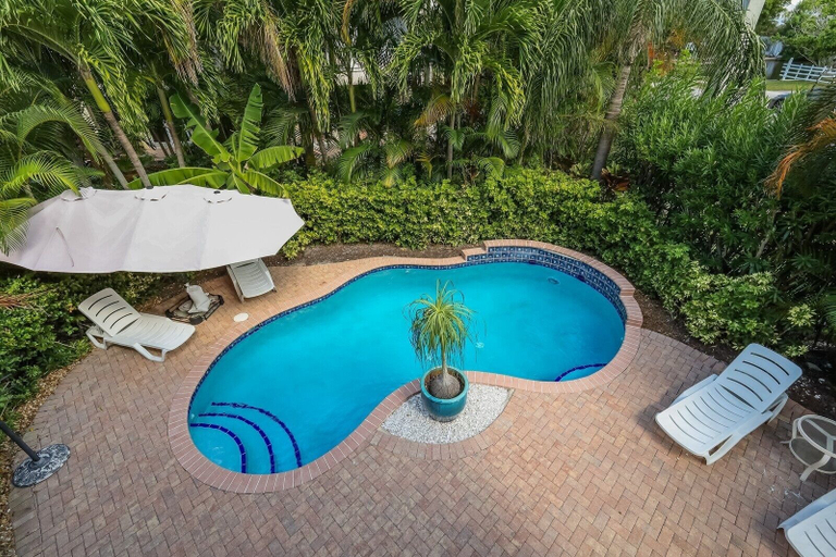 Sport & Beauty 4, Sunkissed 3 Bedroom Townhouse by RedAwning, Manatee
