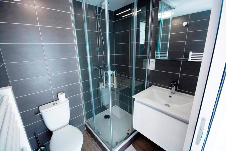 Bathroom 2, Lomener - La Goelette - studios a 450m de la plage, Morbihan