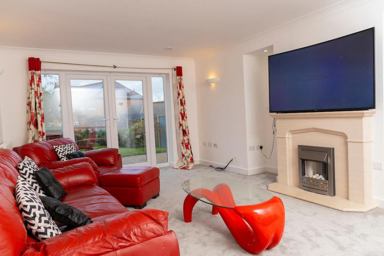 Others 5, 4 Luxurious Executive Villa, Kent