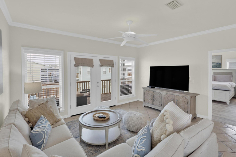 Living area 5, Spinnaker Pointe 3b 3 Bedroom Duplex by RedAwning, Baldwin
