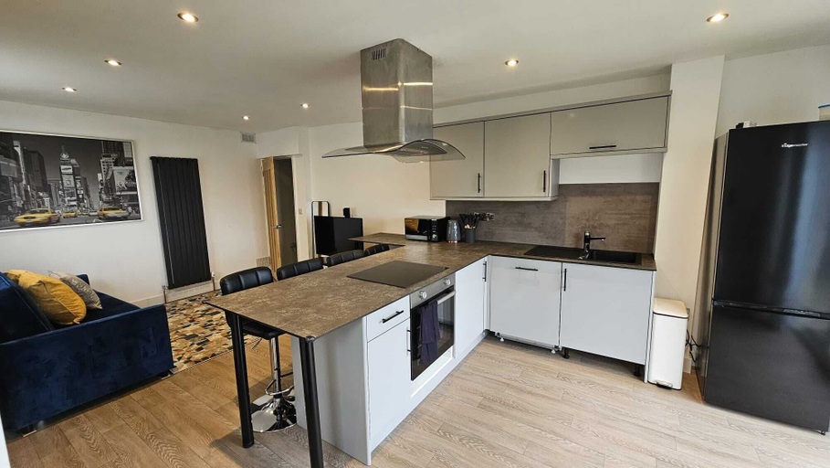 Others 4, Luxurious 2-bed Apartment, Duchy Cosy Corner, Bradford