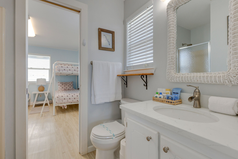Bathroom 3, Waterfront Dauphin Island Home w/ Deck & Boat Dock, Mobile