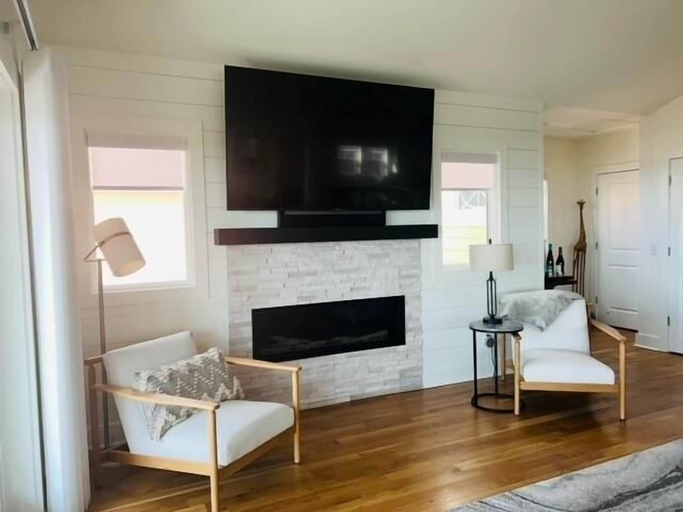 Living area 4, The Rainbow Connection 4 Bedroom Home by RedAwning, Brunswick