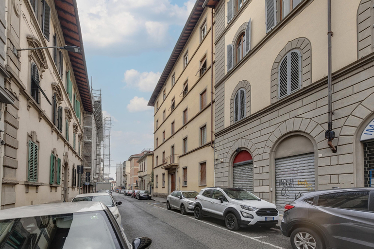 Exterior & Views 2, Rossini 4 in Florence, Florence