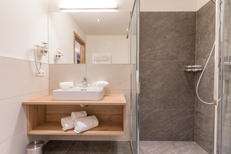 Others 4, OFENTURL alpine living, Sankt Johann im Pongau