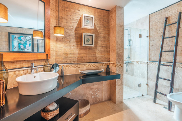 Bathroom, Penthouse w Jacuzzi and Ocean View Puerto Bahia