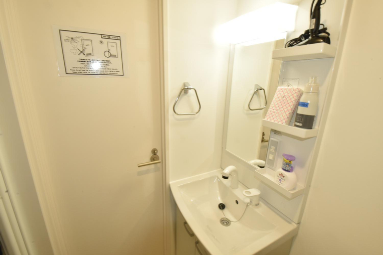 Bathroom 9