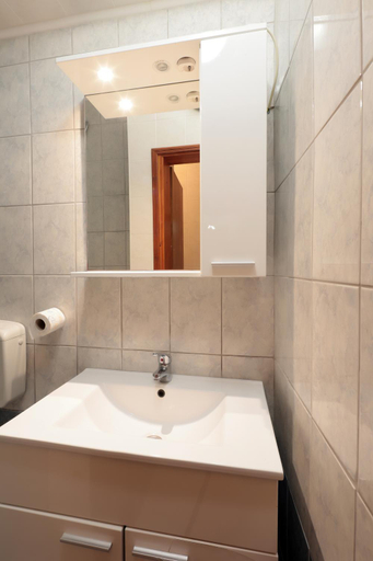 Bathroom 2, Villa Katarina, Novalja