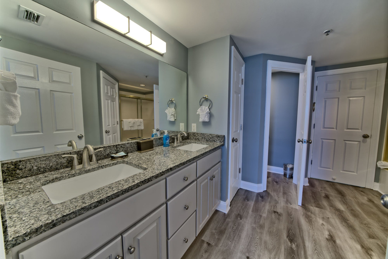 Bathroom 4, Gorgeous Condo with Breathtaking Ocean View - Unit 0803 by RedAwning, Bay