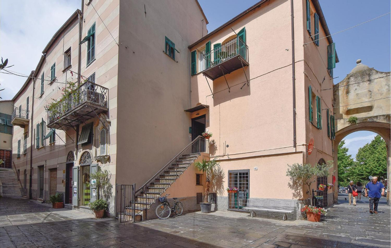 Amazing Apartment In Albenga With Wifi, Savona