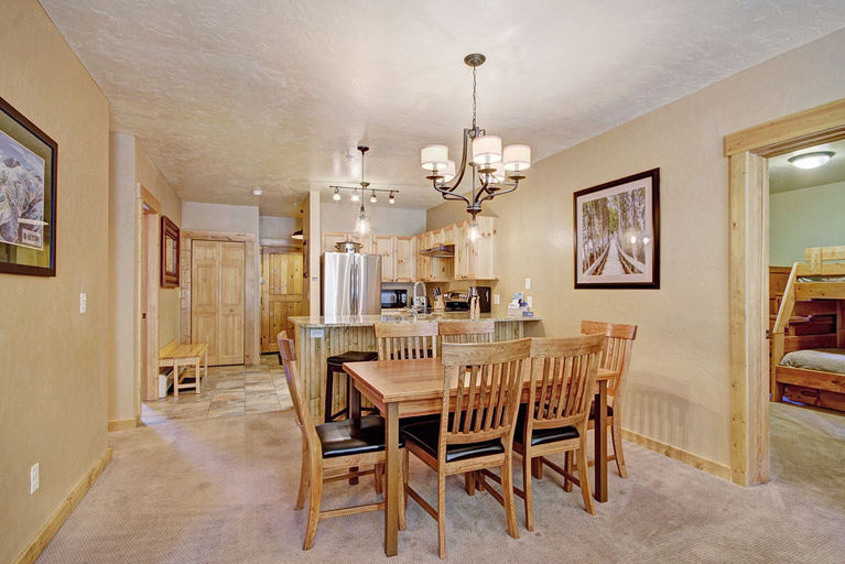 Others 5, 2609 Tenderfoot Lodge, Summit