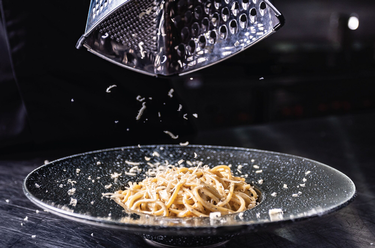 Food & Drinks 17