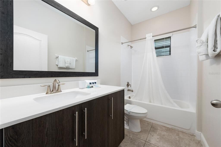 Bathroom 3, Balmoral Resort-222mcv 4 Bedroom Home by RedAwning, Polk