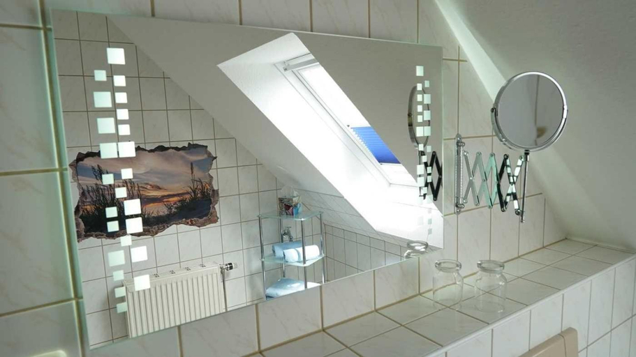 Bathroom 2, Ferienwohnungen Sellin mit Seeblick, Vorpommern-Rügen
