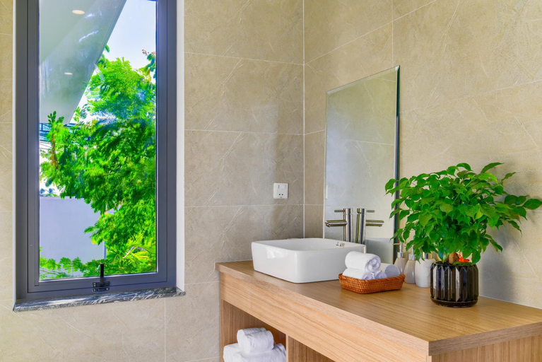 Bathroom 2, Aroma Garden Suites Hoi An, Da Nang