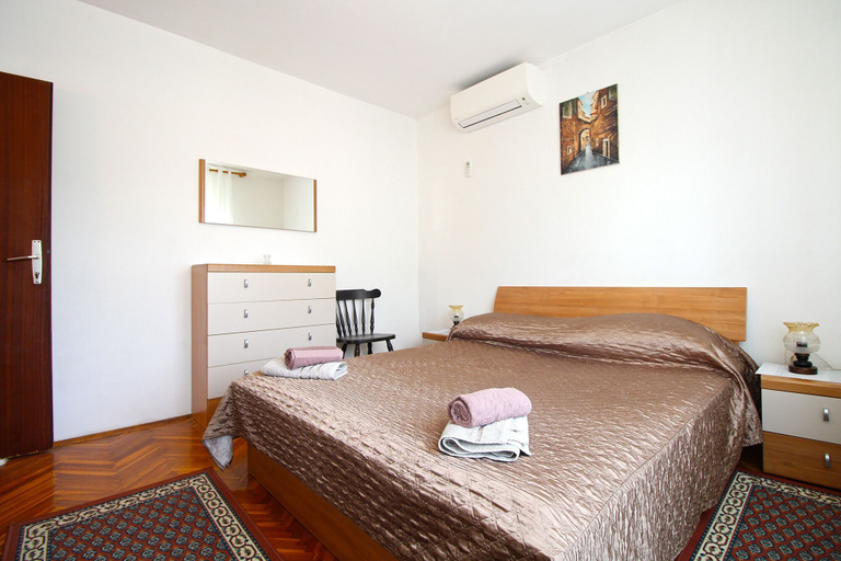 Bedroom 2, Apartment 1198, Medulin