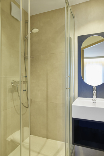Bathroom 3, Hotel des Victoires by Soniho, Alpes-Maritimes