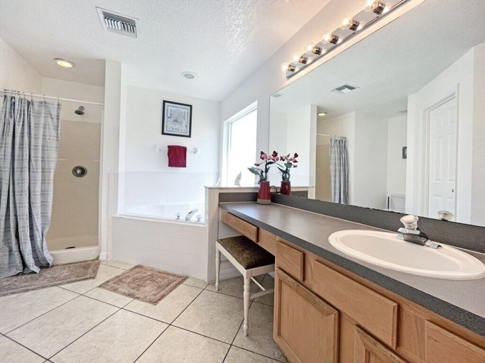 Bathroom 4, Ainsdale Haven 5 Bedroom Home by RedAwning, Osceola