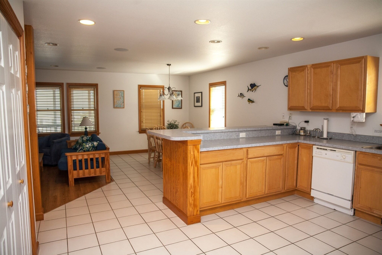 Private kitchen 2, Spartina 3 Bedroom Cottage by RedAwning, Dare