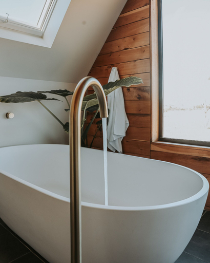 Bathroom 5, Swan River Sanctuary, Glamorgan-Spring Bay