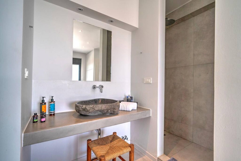 Room 3, Villa Filios - 3 Bedroom Villa With Infinity Pool, Crete
