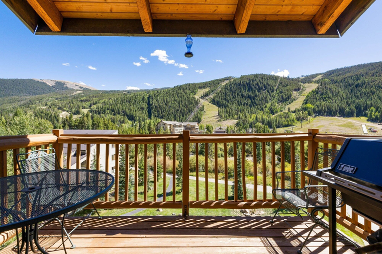 Balcony 2, 2674 Tenderfoot Lodge 2 Bedroom Condo by RedAwning, Summit