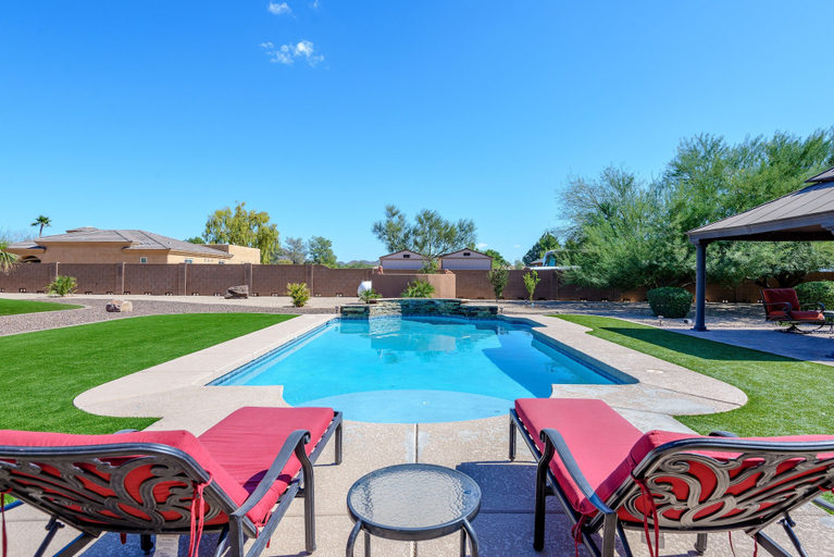 Pool 2, Casa Vista 4 Bedroom Home by RedAwning, Maricopa