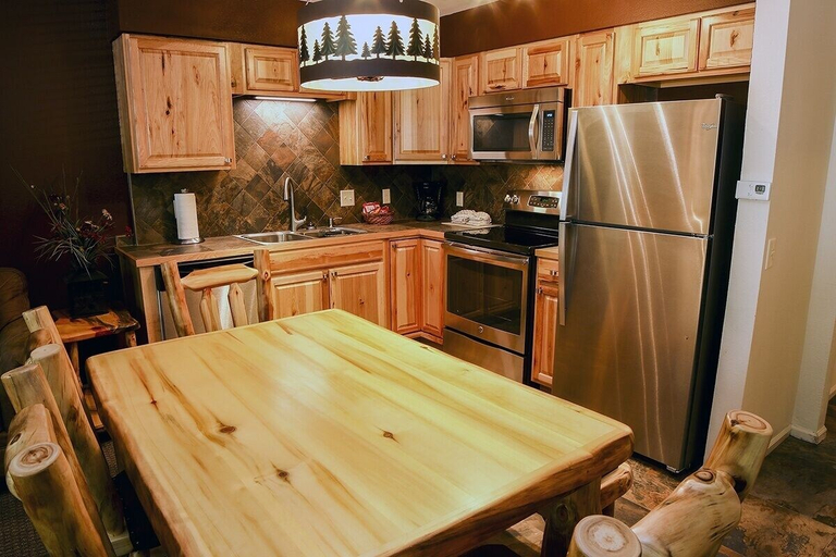 Others 5, Fawn Valley Inn: 277 2 Bedroom Condo, Larimer