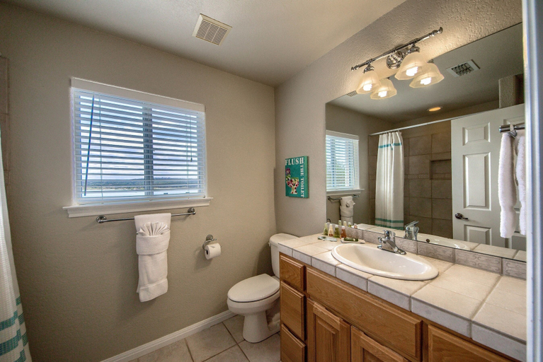 Bathroom 3, Endless Tranquility Cl1105h 3 Bedroom Home by RedAwning, Comal