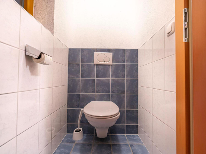 Bathroom 4, Apartment in Neustift near Ski Lift, Innsbruck Land