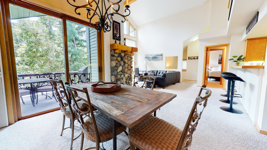 Dining 3, Snowcreek #880 3 Bedroom Condo by RedAwning, Mono