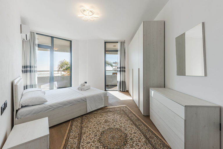 Bedroom 3, White Hill Suite by PS, Durrësit