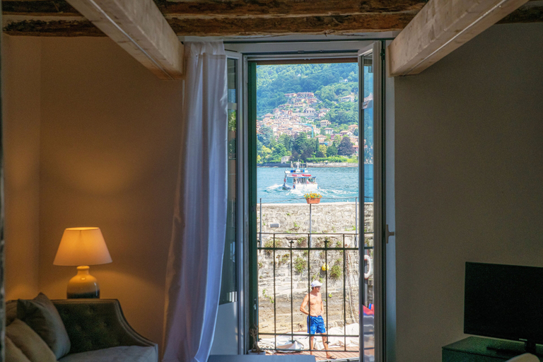 Room 2, Acqua, Como