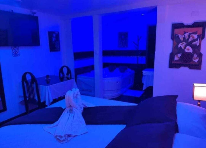 Bedroom 4, Hotel el Che No apto para corruptos, Azogues