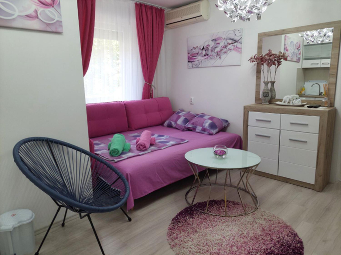 Kitchen 3, City Lux Apartments