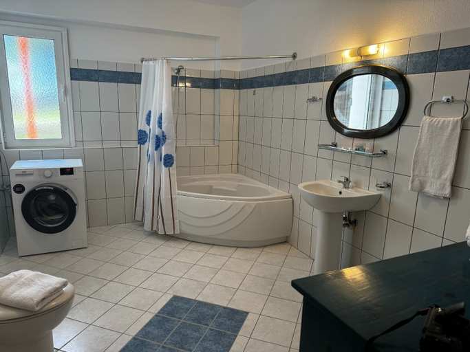 Bathroom 3, Skiathos Modern Garden Escape Apt, Thessaly