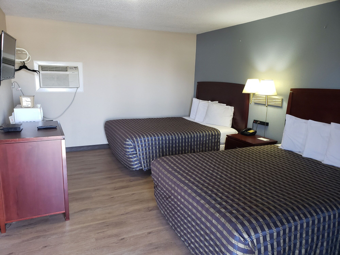 Bedroom 4, River Heights Motel, Hardin