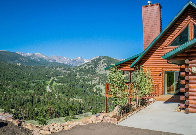 Property grounds 5, Armstrong Luxury Log Vacation At Windcliff 4 Bedroom Home by RedAwning, Larimer