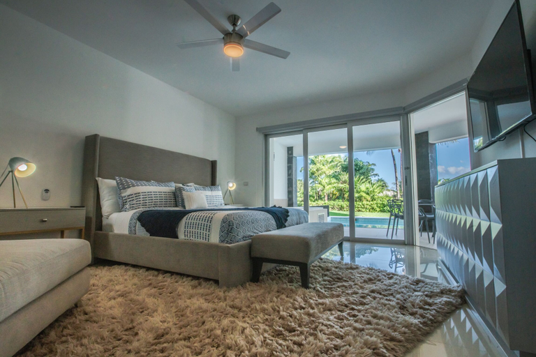 Bedroom 3, Casa Coral Beach 2 Bedroom Condo by RedAwning, Cozumel