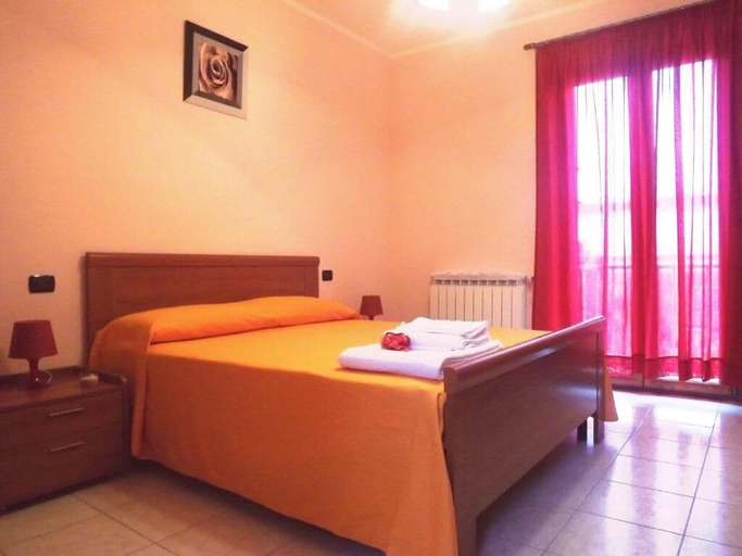 Bedroom 3, AFFITTACAMEREPONE, Milano