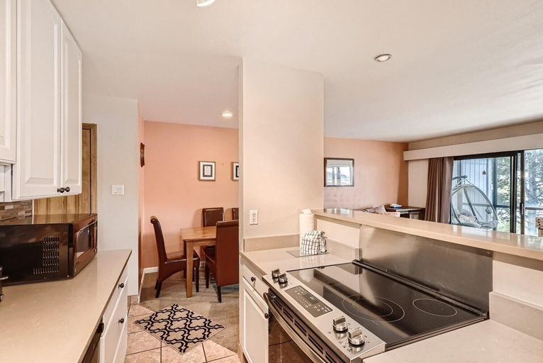 Private kitchen 5, Copper Junction 203 - 1 Br Condo, Summit